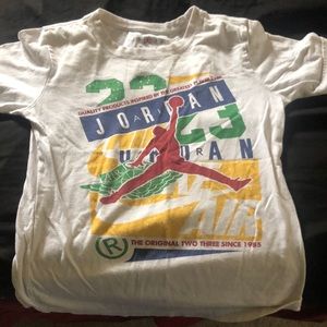 Selling Jordan t-shirt size medium 10-12